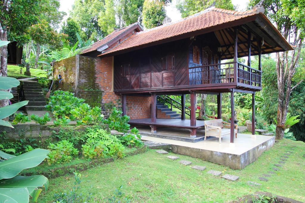 Melanting Cottages Munduk Esterno foto
