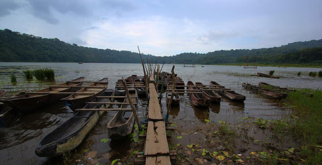 Melanting Cottages Munduk Esterno foto
